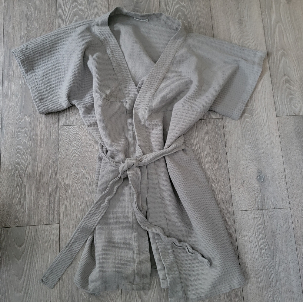 Crate & Barrel Waffle Kimono